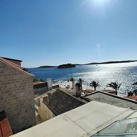 Appartement - 3 A Beautiful With A Sea View *