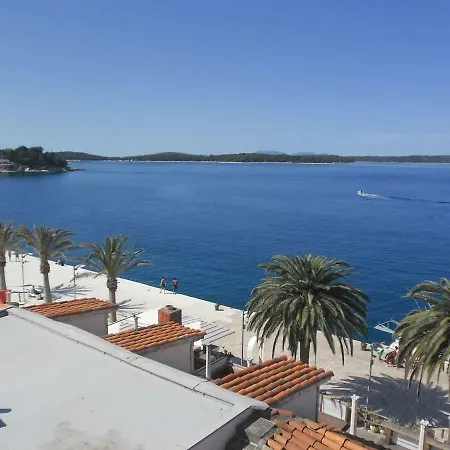 - 3 A Beautiful With A Sea View Apartment *