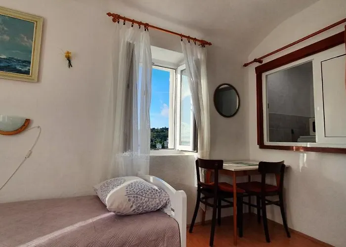 Appartement - 3 A Beautiful With A Sea View