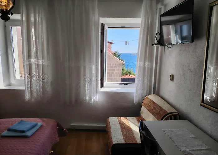 Διαμέρισμα - 3 A Beautiful With A Sea View Χβαρ
