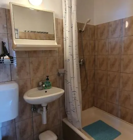 - 3 A Beautiful With A Sea View Apartamento