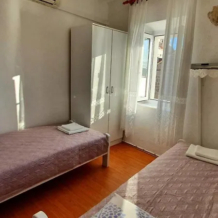 - 3 A Beautiful With A Sea View Apartamento